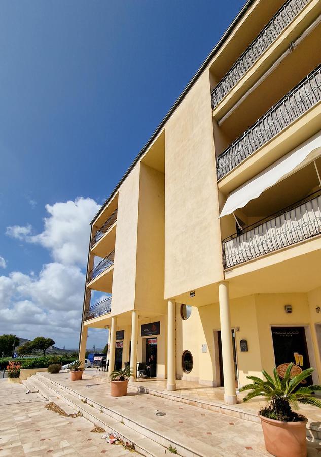 Murphy Holiday Home - Residenza Aldo Moro 02 La Maddalena  Luaran gambar