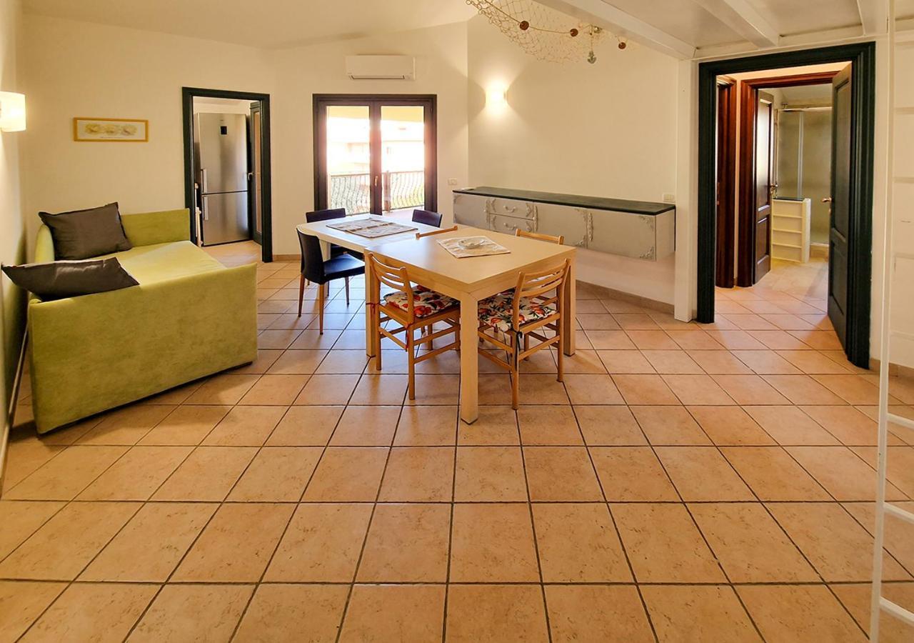 Murphy Holiday Home - Residenza Aldo Moro 02 La Maddalena  Luaran gambar