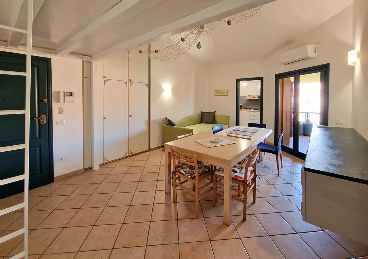 Murphy Holiday Home - Residenza Aldo Moro 02 La Maddalena  Luaran gambar